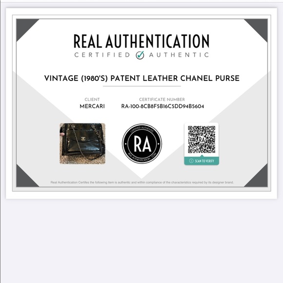 100% Auth. Chanel vintage Camera shoulder bag - Picture 13 of 15